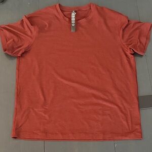 Men's burgundy t-Shirt Lululemon size large
